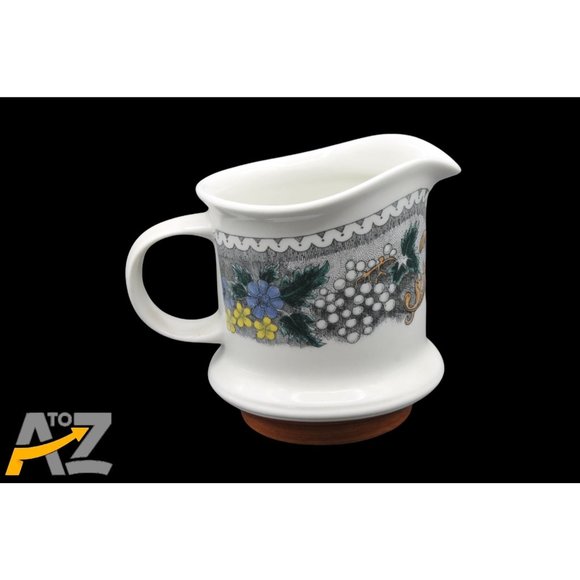 Vintage Goebel Burgund Oeslauer Manufaktur Creamer Pitcher, Bavaria, W. Germany - Picture 9 of 11